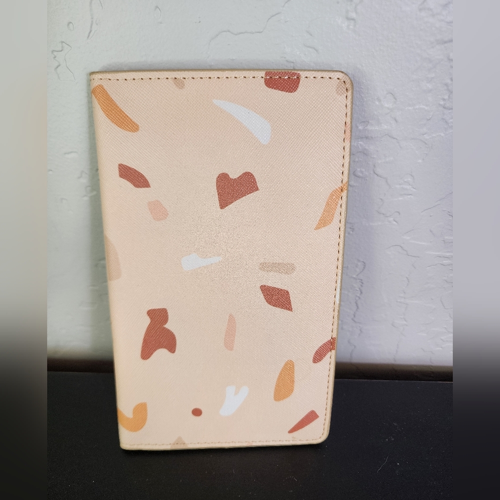 Kristina Lubinski Glass Ladder & Co.‎ Passport Holder
